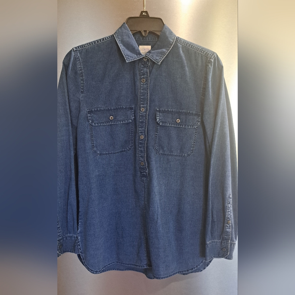 Ladies J. Crew Denim Button Shirt Boy Fit Jean Shirt Long Sleeves Blue Tunic XS